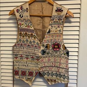 Embroidered Cross-Stitch Vintage-Inspired Vest - Beige Floral